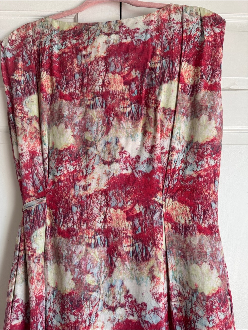 EUC Reiss Raspberry Floral Tie-Waist Sleeveless Dress Rounded Hem Pockets Lined - Picture 5 of 13